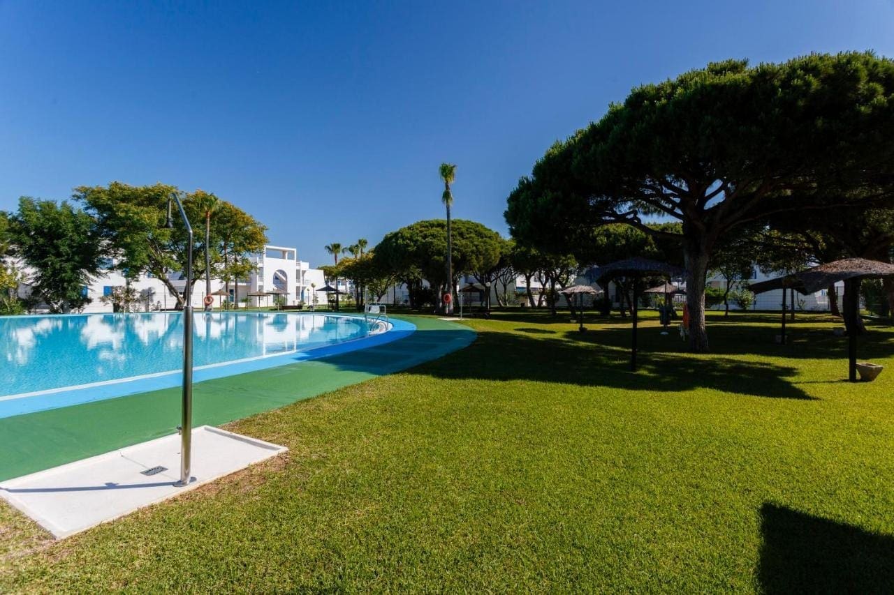 Almadraba Sancti Petri  Grupo DUNNA piscina
